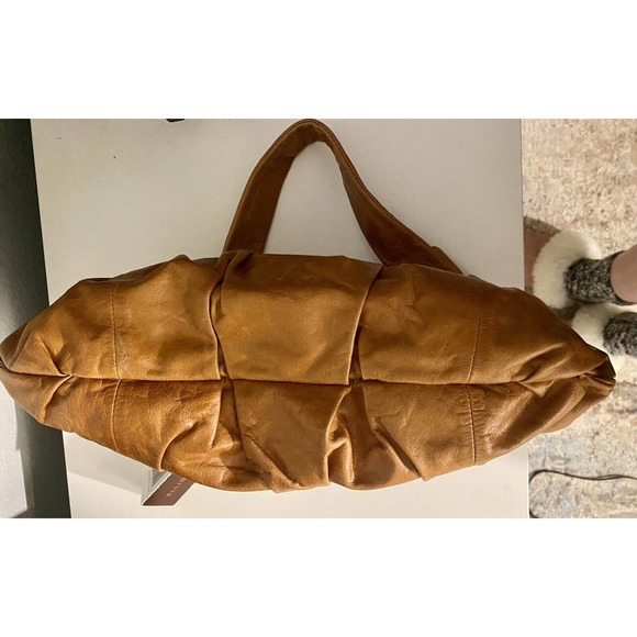 NWT Elliot Luca Y2K Retro Hipster Leather Shoulder Bag with Zip Close in Cognac - Picture 7 of 15
